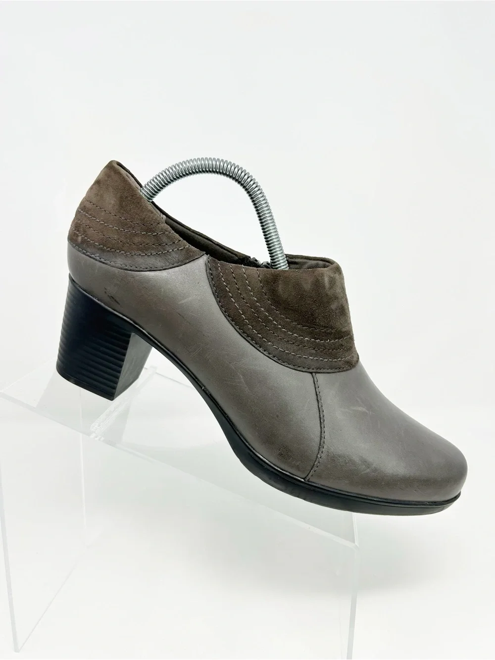 Clarks Bootie Gray Ankle Side Zip Block Heel Round Toe Casual Work Size 11